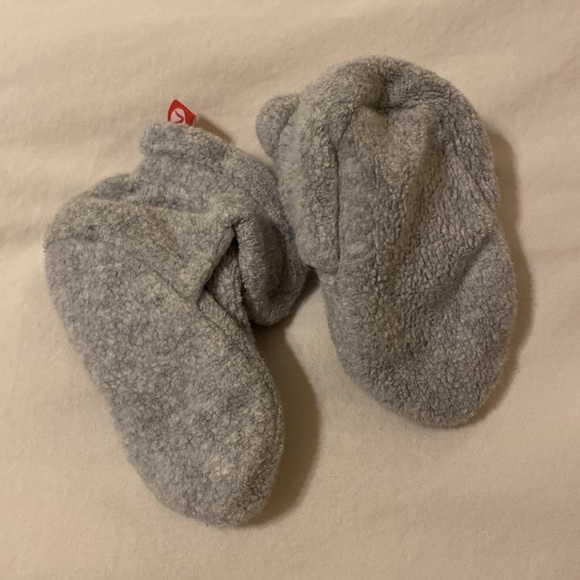 Zutano gray fleece baby booties 12 months - Picture 2 of 4